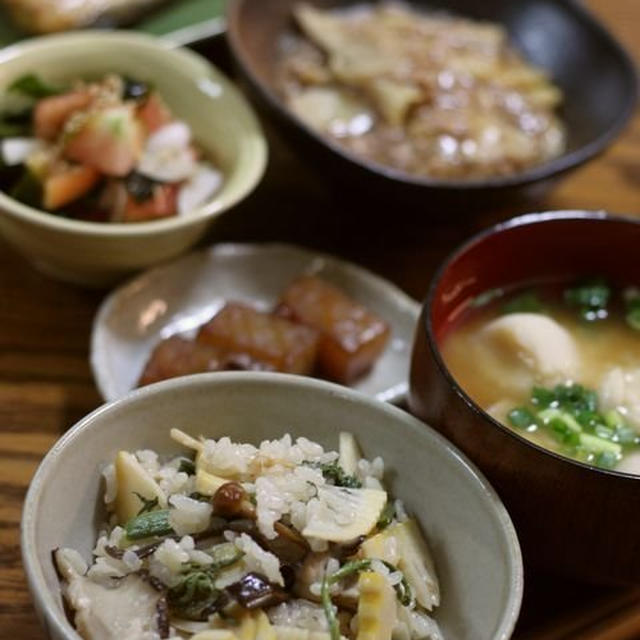 たけのこと山菜の炊き込みご飯　と　献立♪