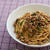 ピリ辛ひき肉のネギごまパスタ