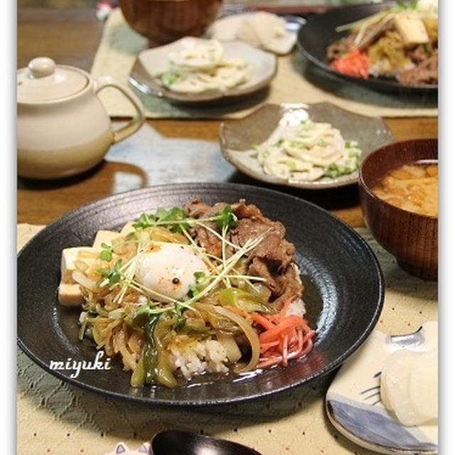 すき焼き丼の晩ごはん お家の多肉 By Miyukiさん レシピブログ 料理ブログのレシピ満載