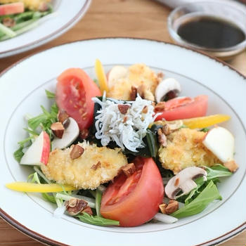 栄養満点！鶏むね肉の和風パワーサラダ