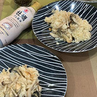 土鍋釜で牡蠣とシメジの洋風炊き込みご飯・・牡蠣だし醬油で旨みアップです