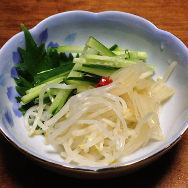 我が家のおつまみ　もや酢の和え物