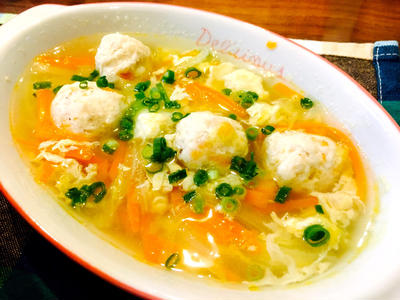 白菜と人参de鶏つみれ中華スープ