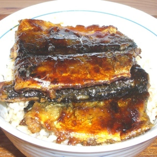 さんまの蒲焼き丼