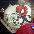 今度はちびキャラサッカースパイダーマンinマックのスパイダーマンお弁当箱　