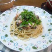 鮭とほうれん草のクリームパスタ