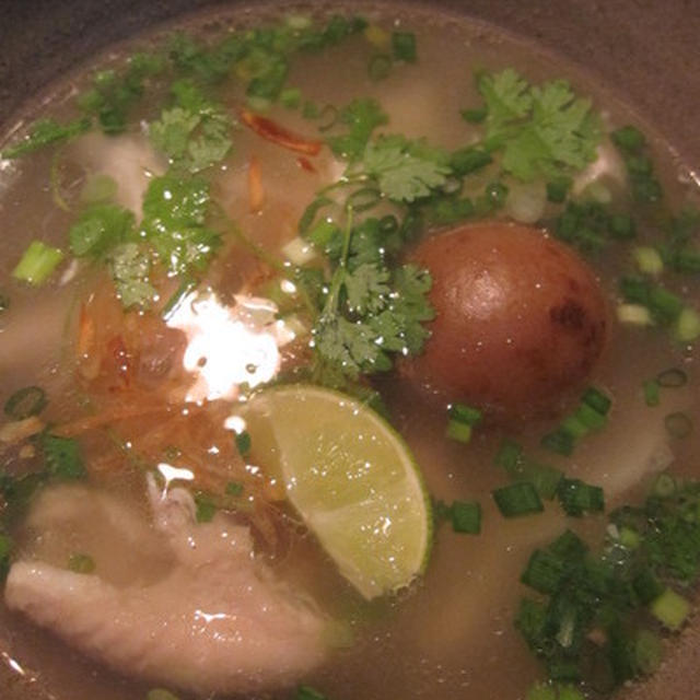 暑さに負けない！発酵ライムの鶏スープ