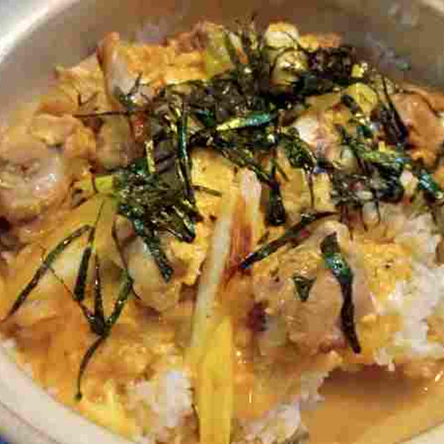 トロトロ玉子と土鍋で炊いたご飯がうれしい  「親子丼」 レシピ34