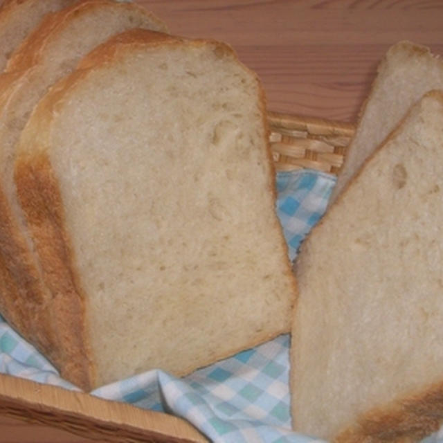 セモリナ粉入り食パン