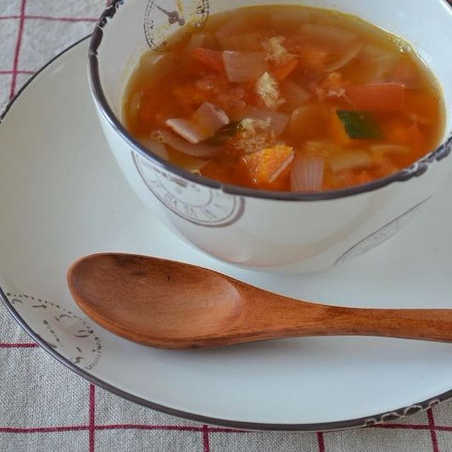 たっぷり野菜と生姜のぽかぽかミネストローネ