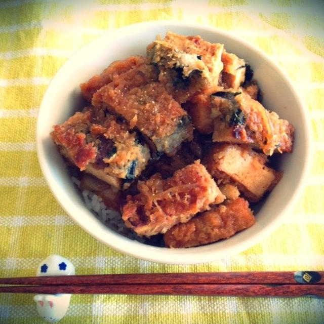 豆腐の海苔＆梅干巻き焼きとトロトロ玉ねぎタレの丼