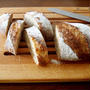 ホシノ酵母生姜と白ごまのパン・・休日ランチ♪