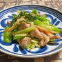 シャキシャキ小松菜と鶏セセリの炒め物