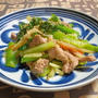 シャキシャキ小松菜と鶏セセリの炒め物