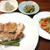 鶏もも肉塩麹焼と温野菜サラダの献立