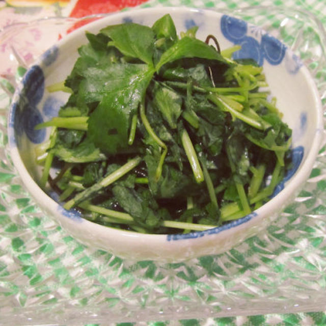 簡単でめっちゃおいしい 三つ葉と大葉の塩昆布漬け By Naoguriさん レシピブログ 料理ブログのレシピ満載