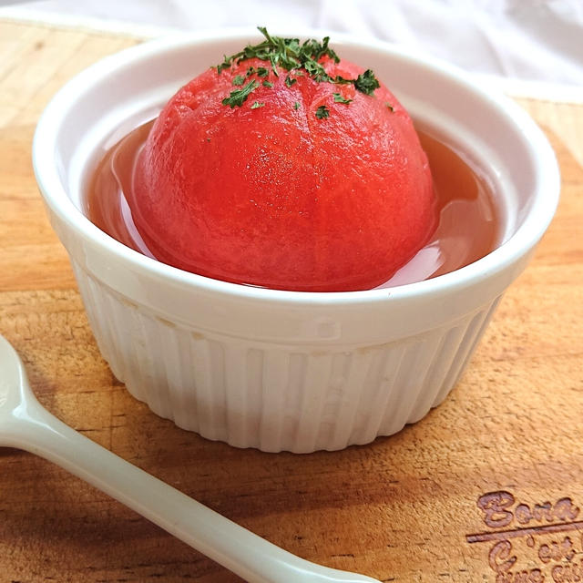 トマトまるごと白だしめんつゆ冷製スープ