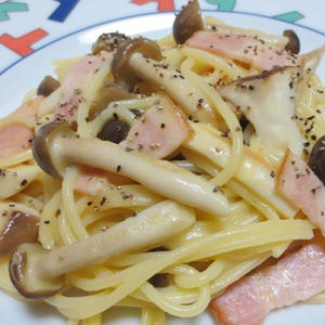 レモン風味のクリームパスタ