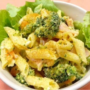 サラダパスタ☆ブロッコリーと卵♪カレー風味
