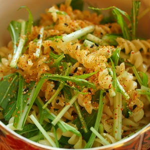 マカロニと水菜のポン酢和え