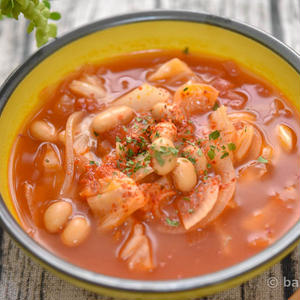キャベツと大豆のトマトスープ