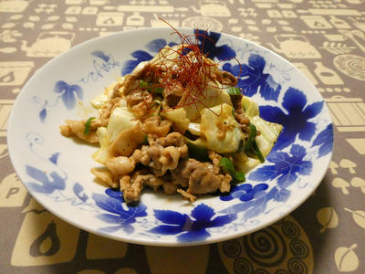 豚肉とキャベツのニンニク味噌炒め