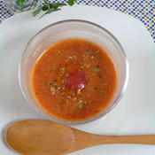 オレガノ風味のつぶつぶ濃厚トマトスープ