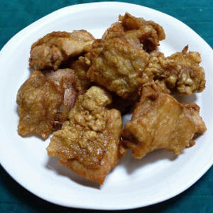 ガラムマサラ風味の鶏もも肉の唐揚げ