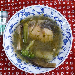 炙り鰆の青海苔スープ