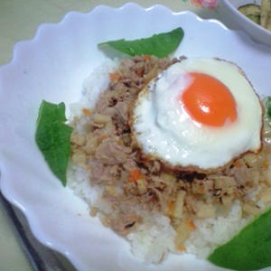 まぐろのそぼろ丼花椒風味