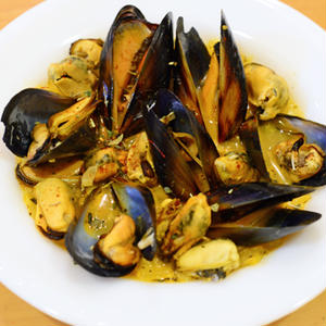 ムール貝のサフラン蒸し のレシピ みんなのスパイスレシピ大集合サイト スパイスブログ