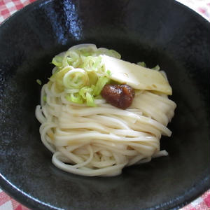 焦がしにんにくバターうどん