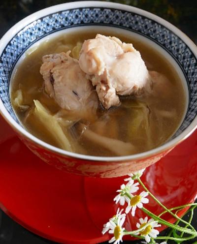 鶏の水炊き風スープ