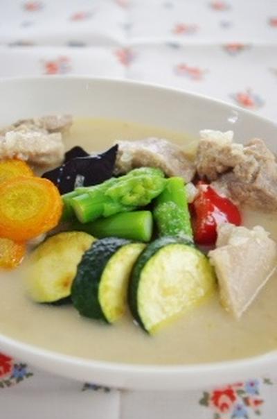 夏野菜の 白いスープカレー のレシピ みんなのスパイスレシピ大集合サイト スパイスブログ