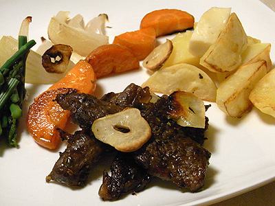セージ風味　牛カルビ肉のオーブン焼き