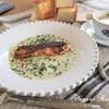 白身魚のクリームスープ春菊とクミンのソース