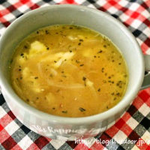 玉ねぎのバジルチーズスープ