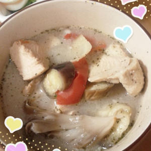 鶏肉のココナッツスープ ★トムカーガイ