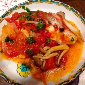 真鯛のトマトソース煮込み