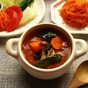 トムヤムクン風の野菜たっぷりスープ
