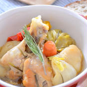 鶏肉と野菜のオリーブオイル蒸し　ローズマリー風味