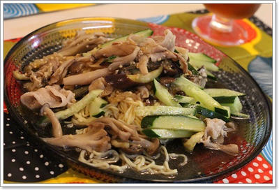 なすときのこ 豚肉のガーリック風味の冷やし中華 のレシピ みんなのスパイスレシピ大集合サイト スパイスブログ