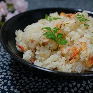 桜えびと桜葉の炊き込みご飯