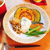 秋鮭と秋野菜のソテー 〜クローブ香るホワイトソースをかけて〜