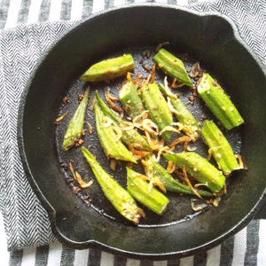 切って焼くだけ、オクラと桜海老の、花椒味オーブン焼き