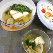 蛤のサフラン湯豆腐