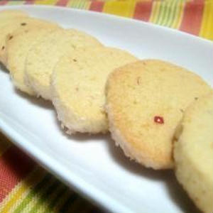 ピンクペッパーを使ったさくさくクッキー のレシピ みんなのスパイスレシピ大集合サイト スパイスブログ