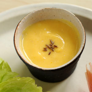 クミン風味の焼き芋スープ