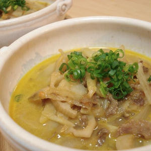 根菜と牛肉のスープ・カレー風味