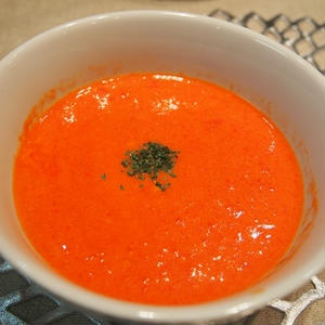 .トマトとパプリカの濃厚スープ